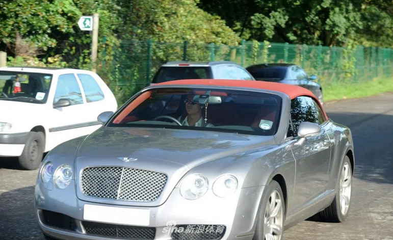 BENTLEY CONTINENTAL GT，15.1万