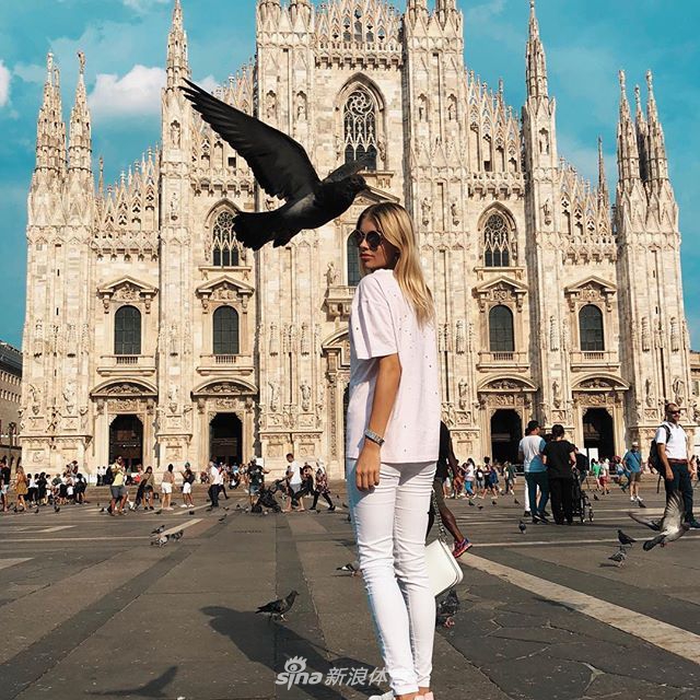 曼城妖星强吻却抱得美人归 我酸了你们呢？