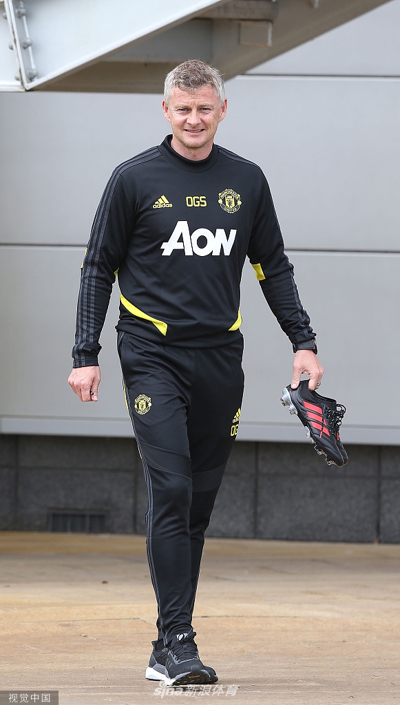 有谁吃胖了没？曼联球员归队备战