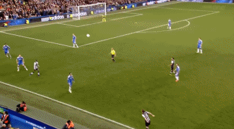 西塞外脚背暴力弧线球