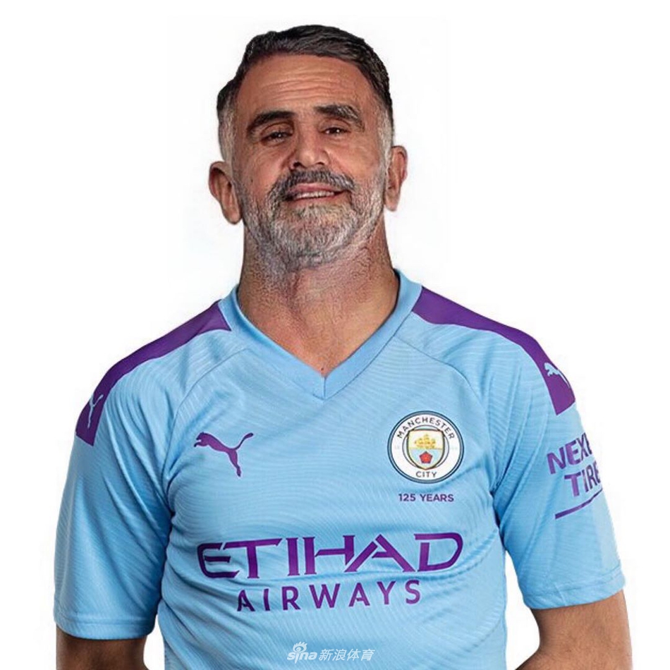 当曼城众将也变成老人模样