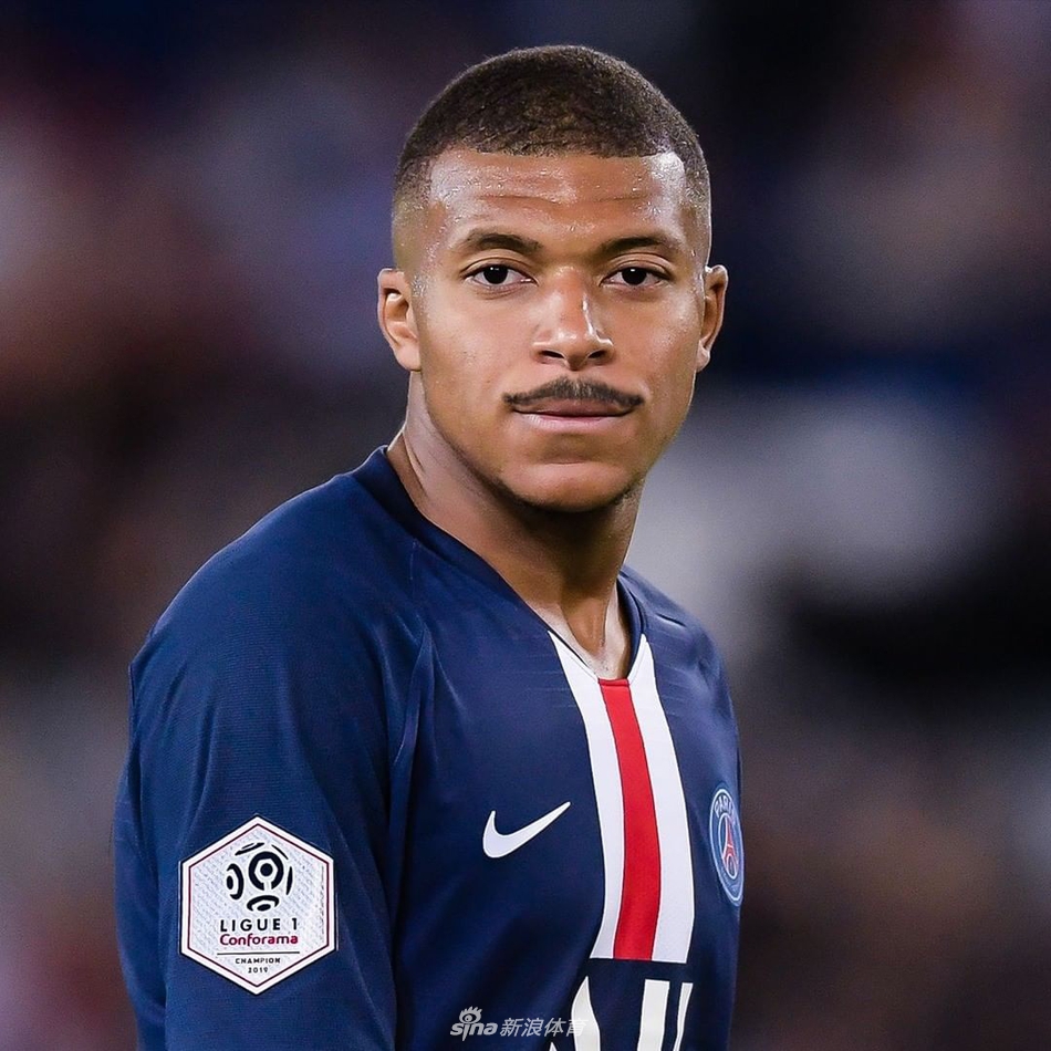 帅小伙变大叔？当C罗们都留起大胡子…