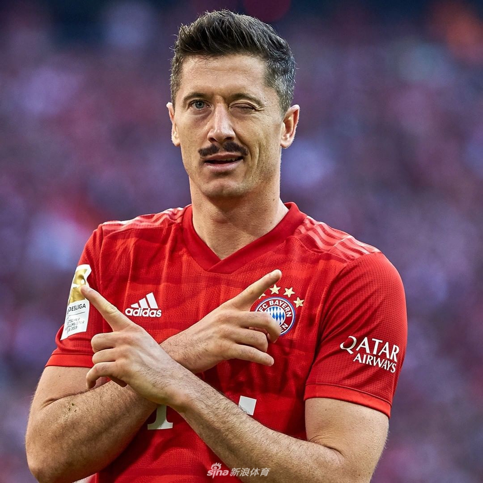 帅小伙变大叔？当C罗们都留起大胡子…