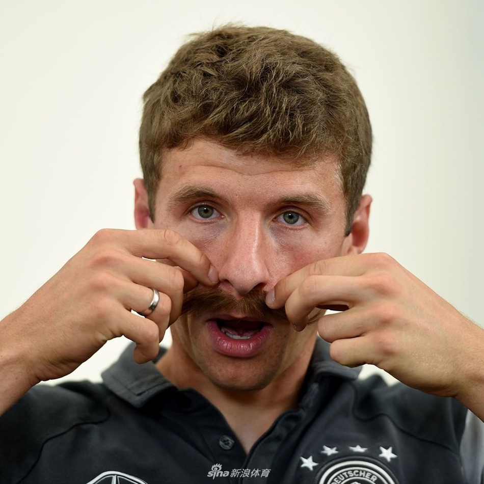 帅小伙变大叔？当C罗们都留起大胡子…