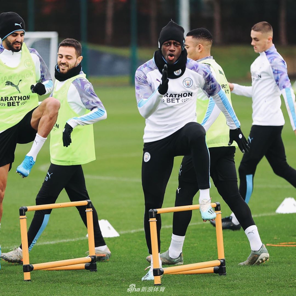 还不放假?曼城圣诞节仍在训练
