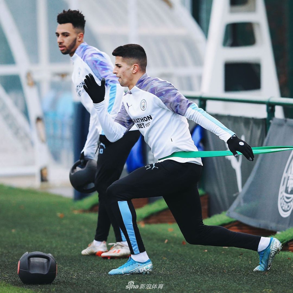 还不放假?曼城圣诞节仍在训练