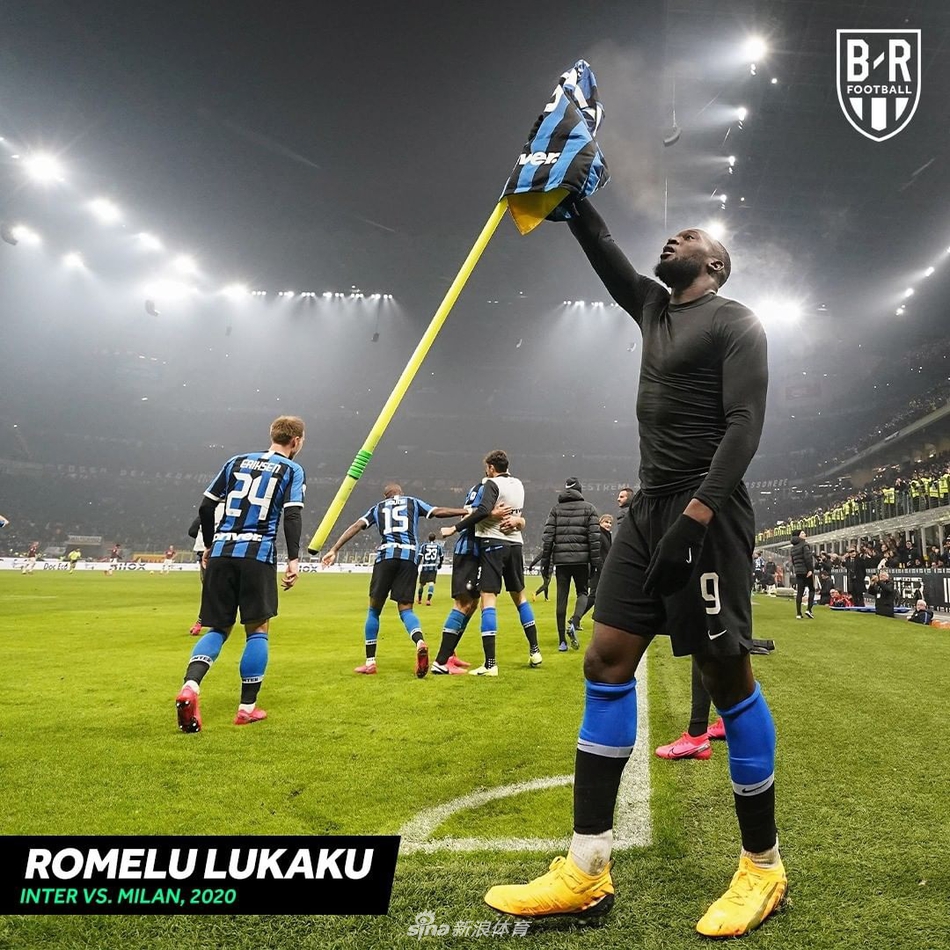 用角旗杆庆祝的那些名场面 哪个最炫？