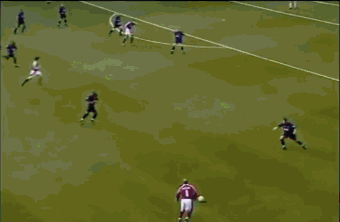 迪卡尼奥的剪刀脚抽射