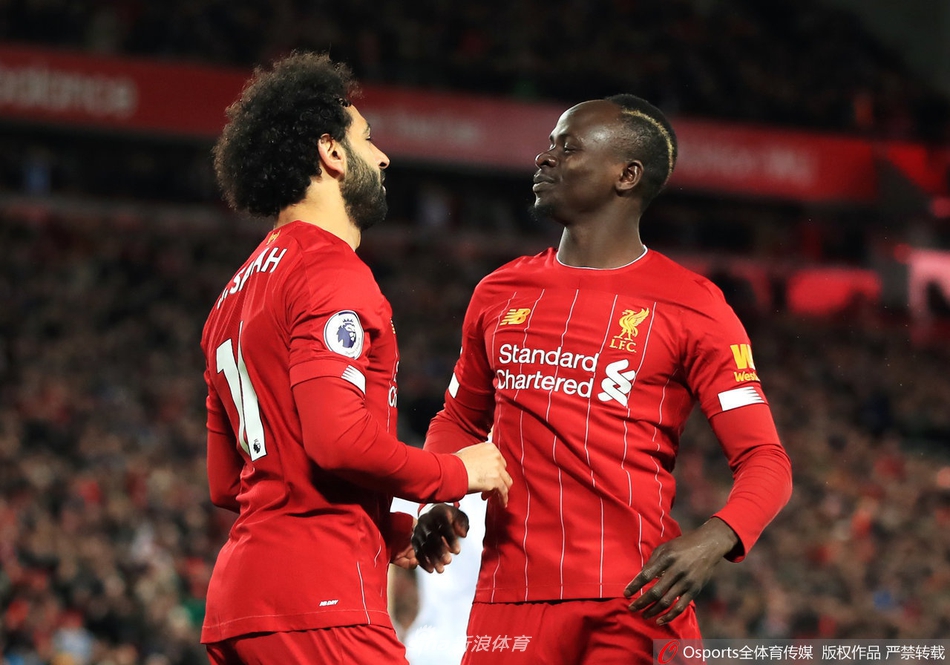 英超-萨拉赫马内进球 利物浦2-0
