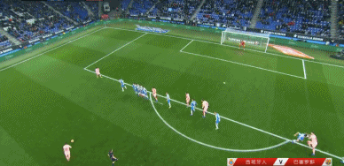 开挂实锤！梅西这任意球太准了