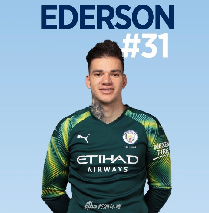 曼城新球衣公布！颜值几分？