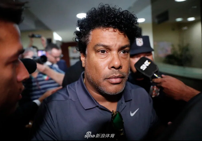 小罗因护照造假遭到逮捕