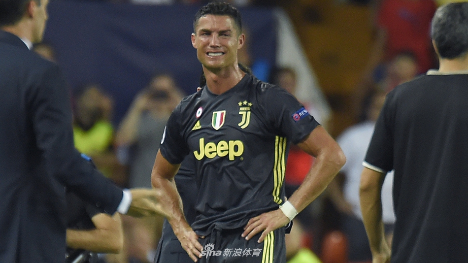 壕！C罗送尤文每人一台iMac 背后原因有点心酸