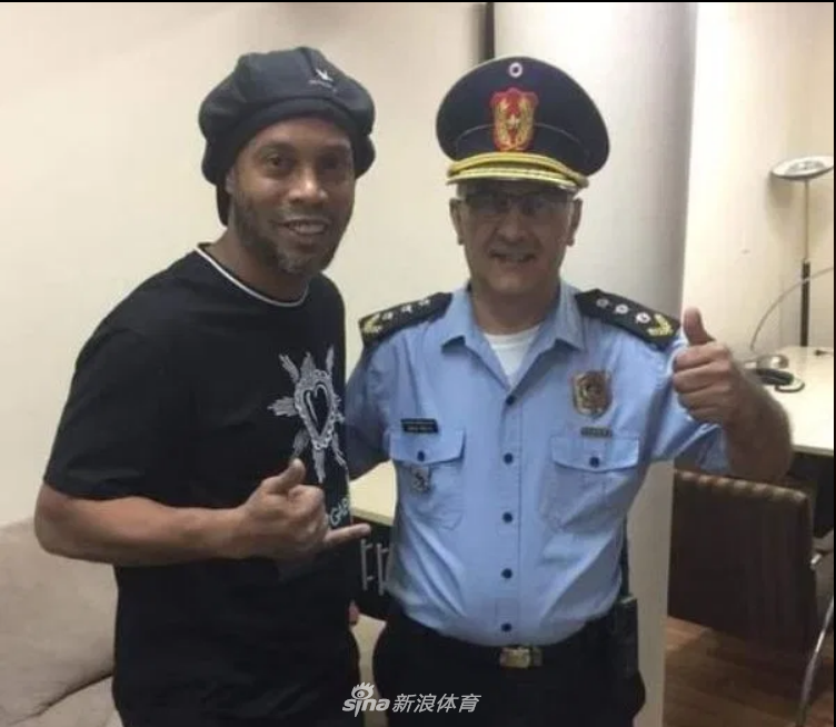 小罗因护照造假遭到逮捕