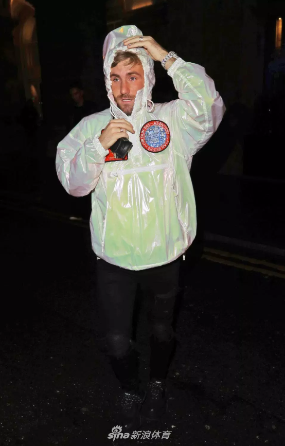 大腕云集！曼联大将召开个人服装品牌发布会