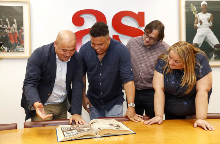 大罗又胖了?肚子越来越圆