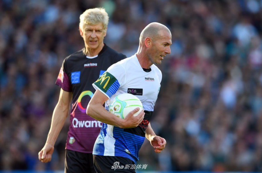 温格马赛回旋过掉齐达内？球场面对面PK