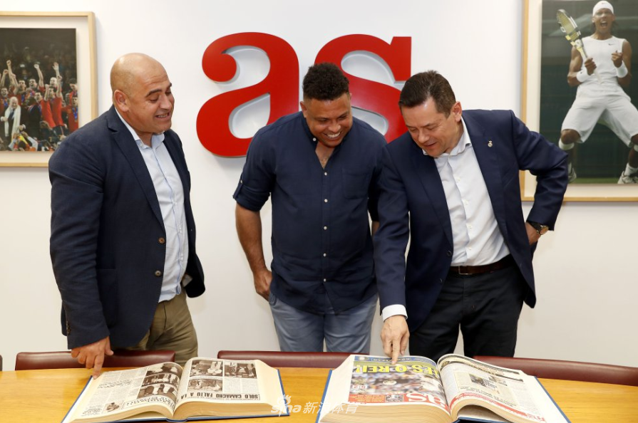 大罗又胖了?肚子越来越圆