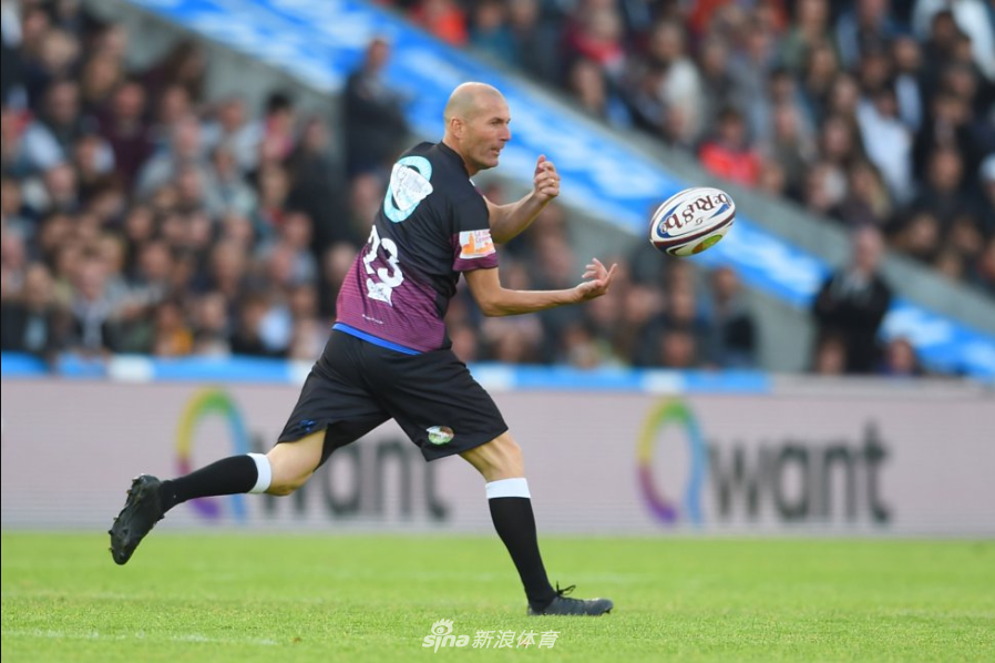 温格马赛回旋过掉齐达内？球场面对面PK