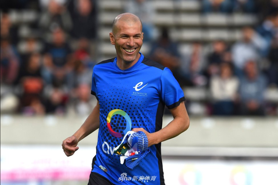 温格马赛回旋过掉齐达内？球场面对面PK