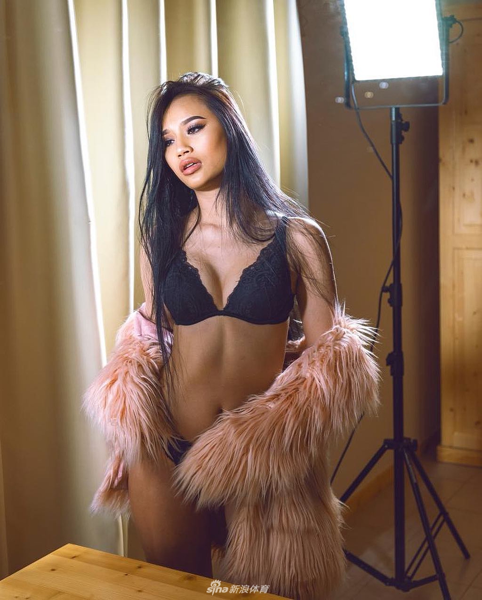 惹不起！妖星女友竟是泰拳冠军 这身材真是火辣