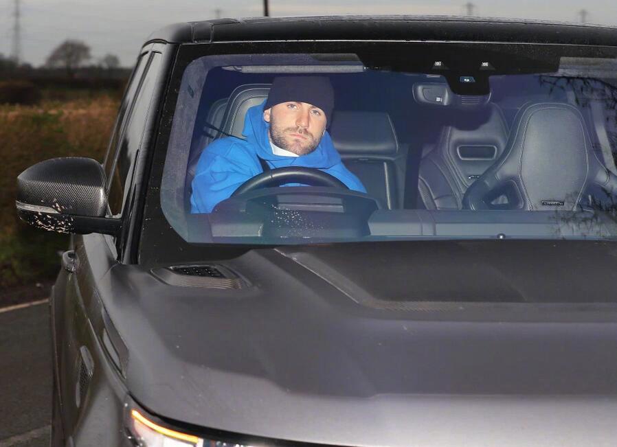 曼联众将开豪车去训练！谁的最靓？