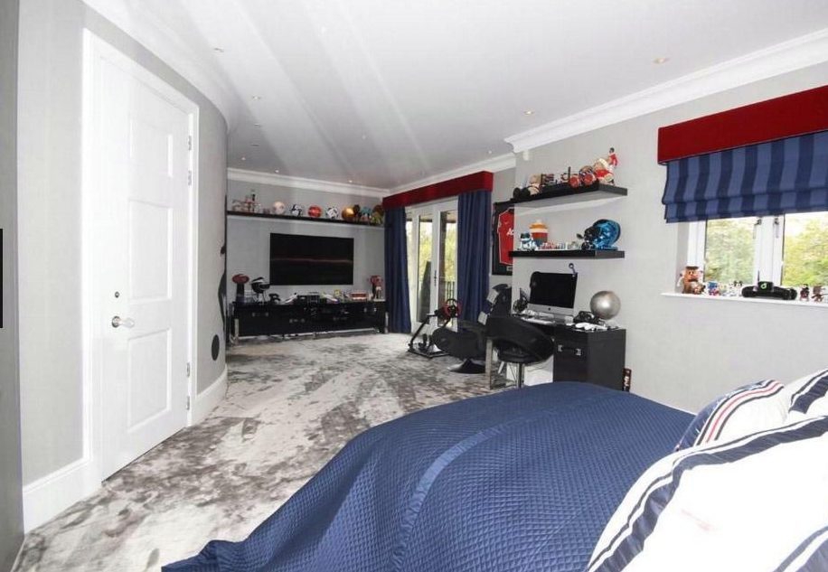 吉格斯出售350万镑豪宅！影院泳池极尽奢华