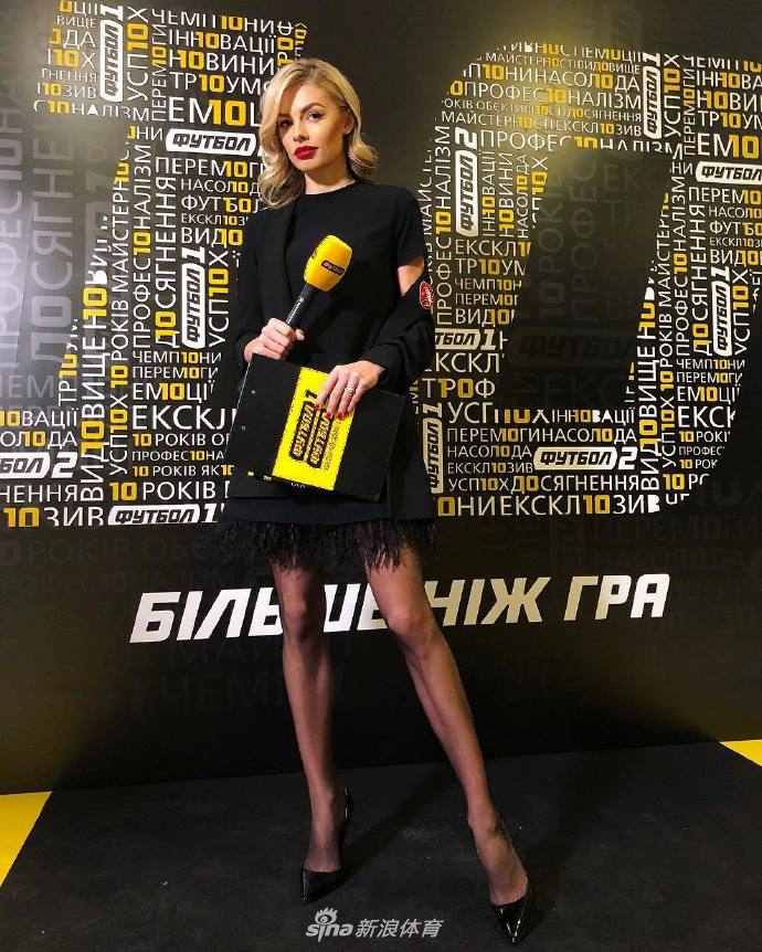 曼城妖星强吻却抱得美人归 我酸了你们呢？