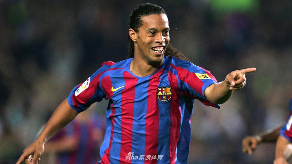 6、小罗 4700万粉丝 每条赚20.6万