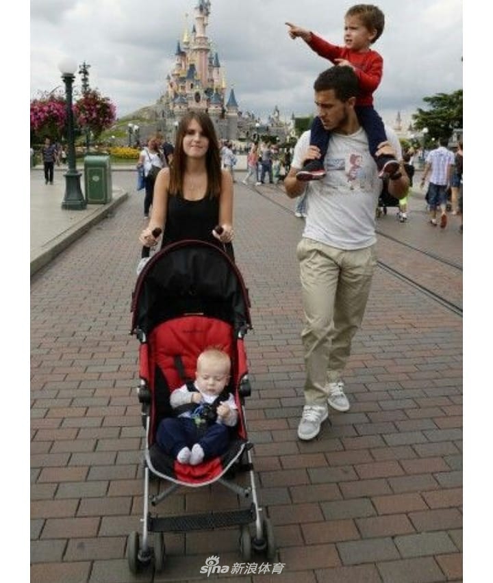 青梅竹马！阿扎尔唯一爱的女人