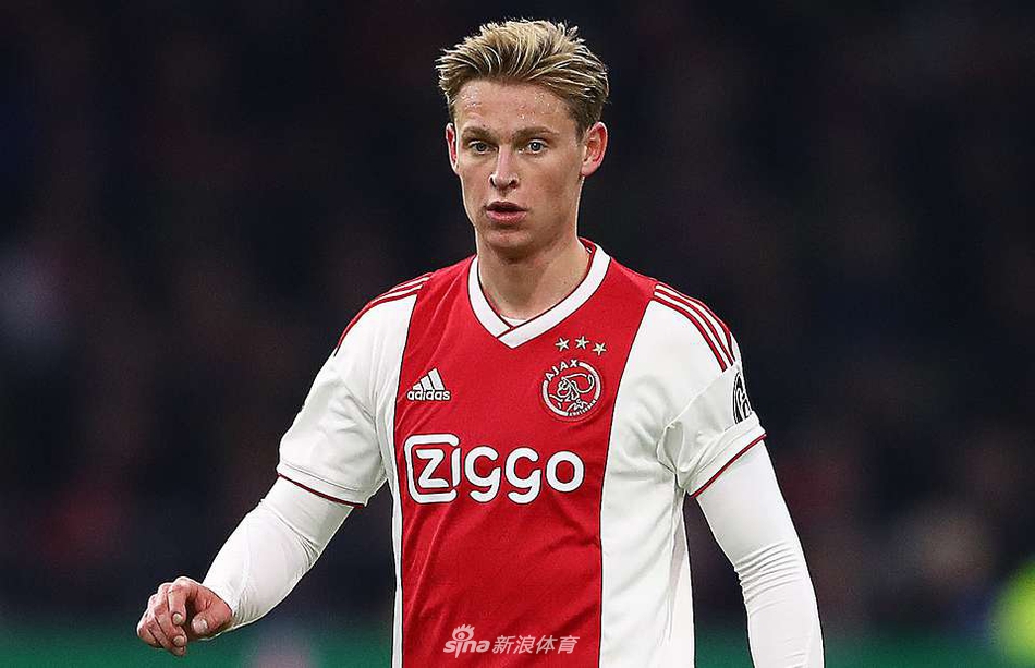 中场：德容（阿贾克斯）