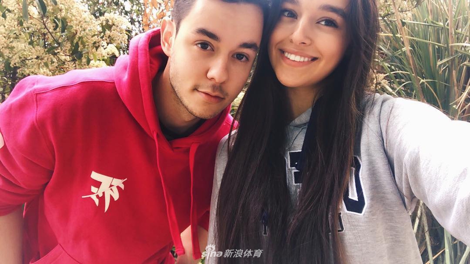 清纯可爱！皇马小妖女友竟是网红