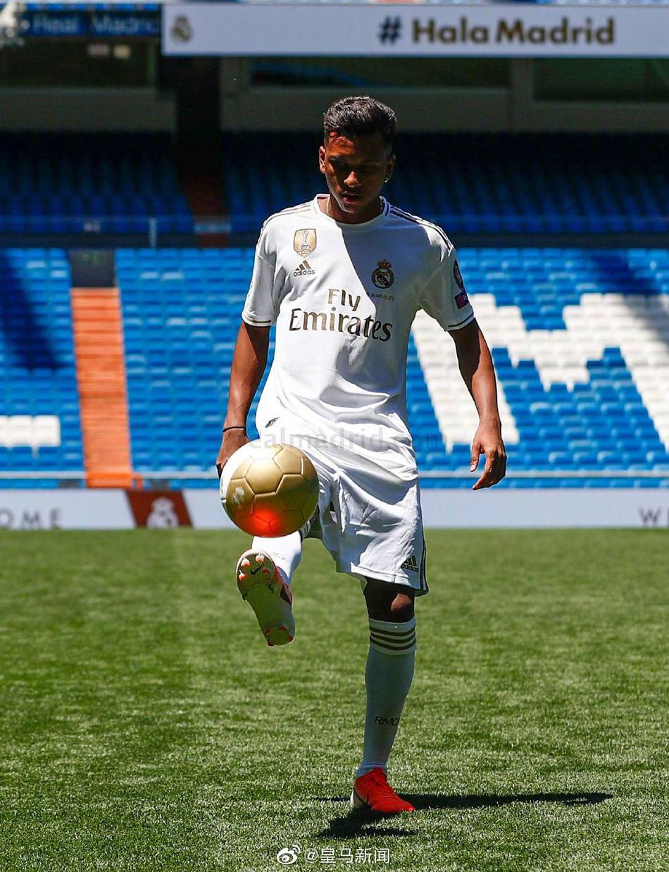皇马又一强援亮相！银河战舰要起航啦