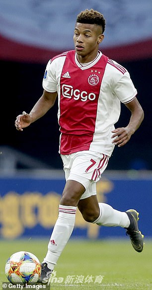 内雷斯（阿贾克斯）