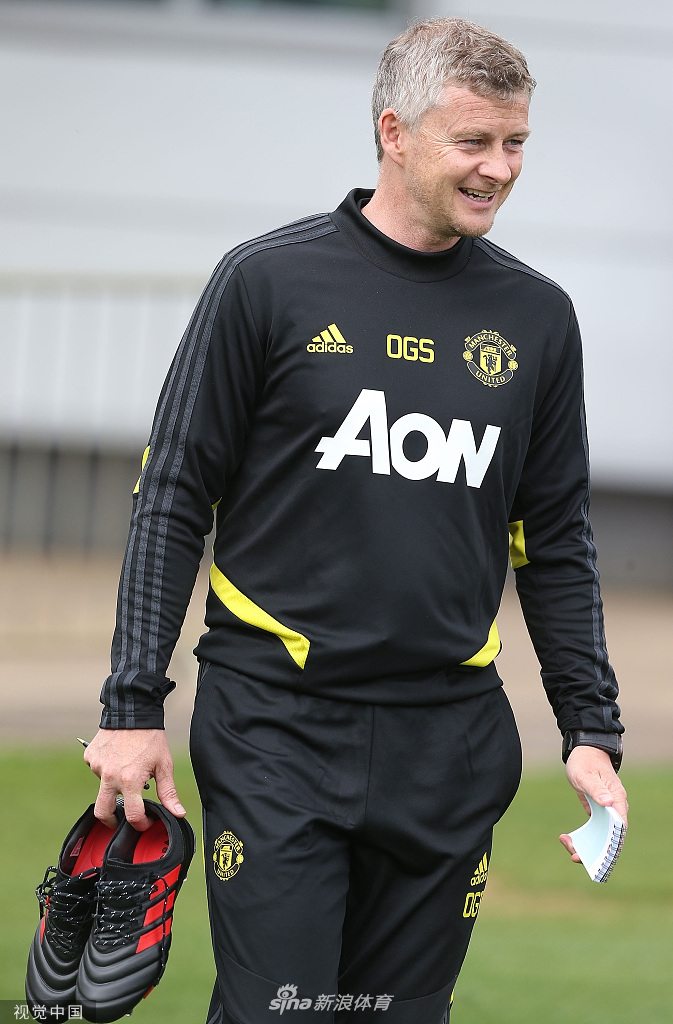 有谁吃胖了没？曼联球员归队备战