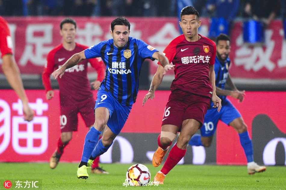 埃德尔在比赛中