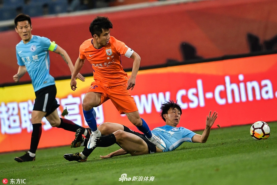 崔明安防守蒿俊闵