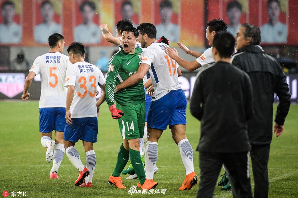 王大雷补时读秒送助攻