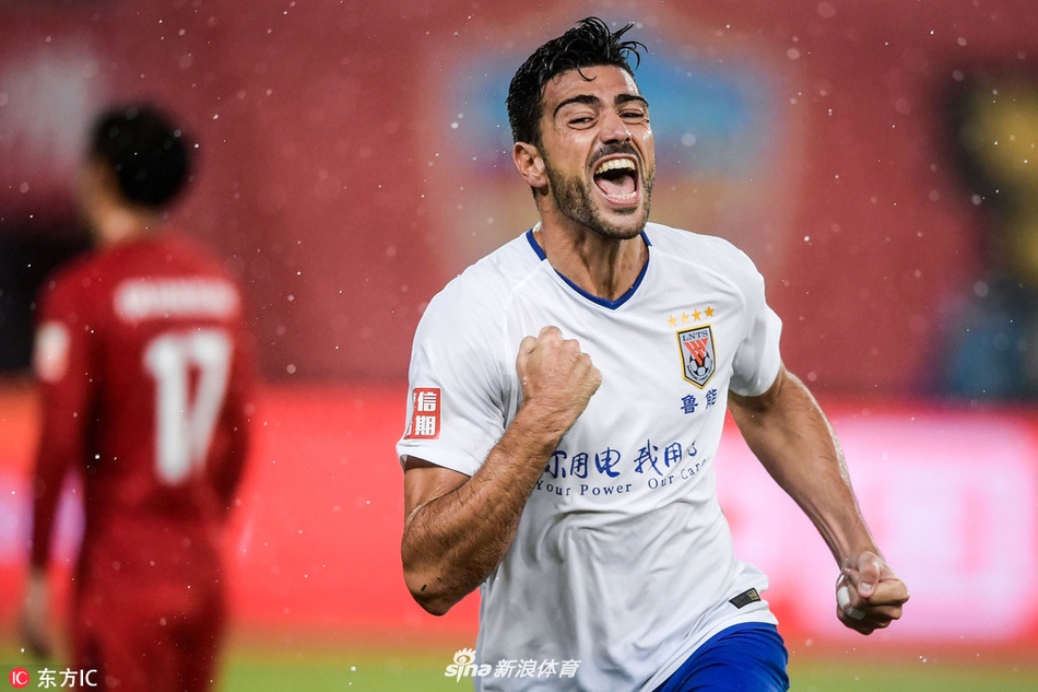 佩莱补时读秒扳平比分