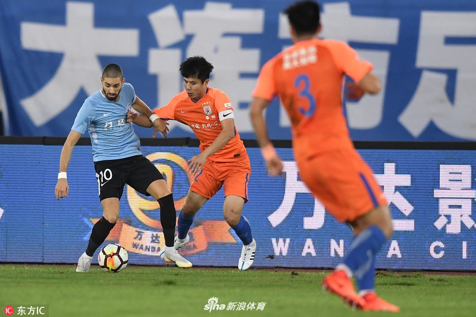 蒿俊闵看防卡拉斯科