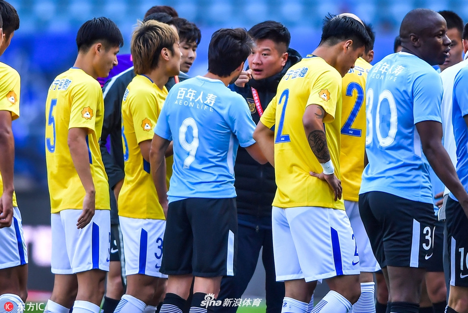 盖坦与李金羽发生争执