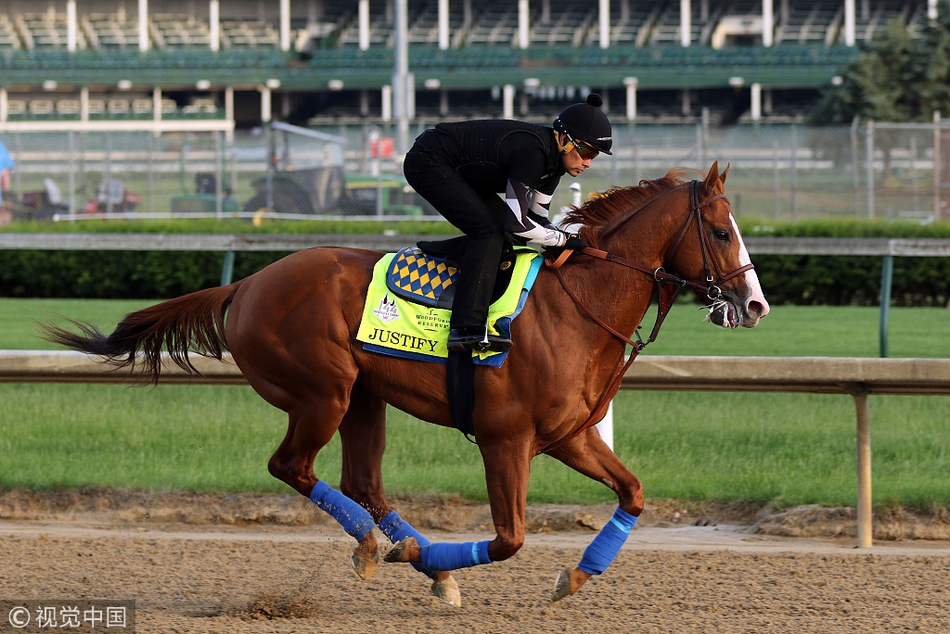 中国赛驹正义夺得美国三冠王