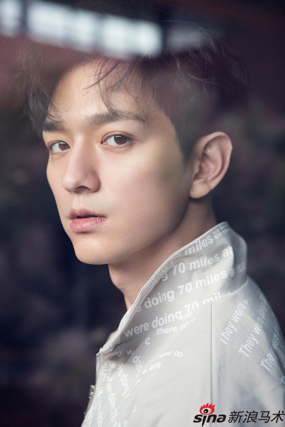 青年演员文苡帆马术大片