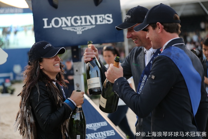 首位女骑手夺得上海冠军赛1.60米冠军！