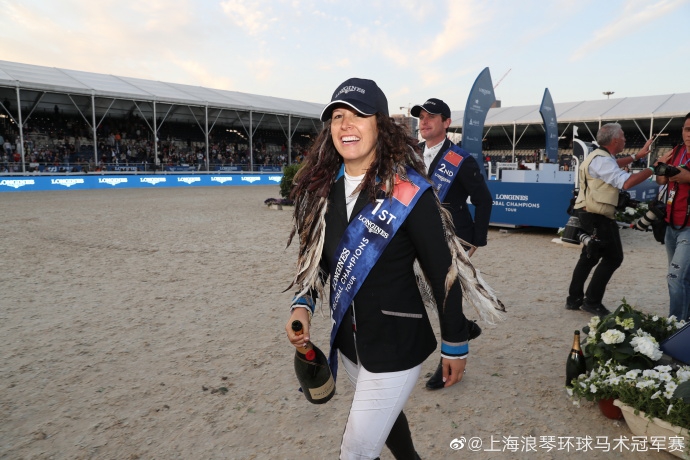 首位女骑手夺得上海冠军赛1.60米冠军！