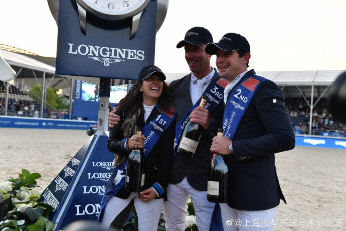 首位女骑手夺得上海冠军赛1.60米冠军！