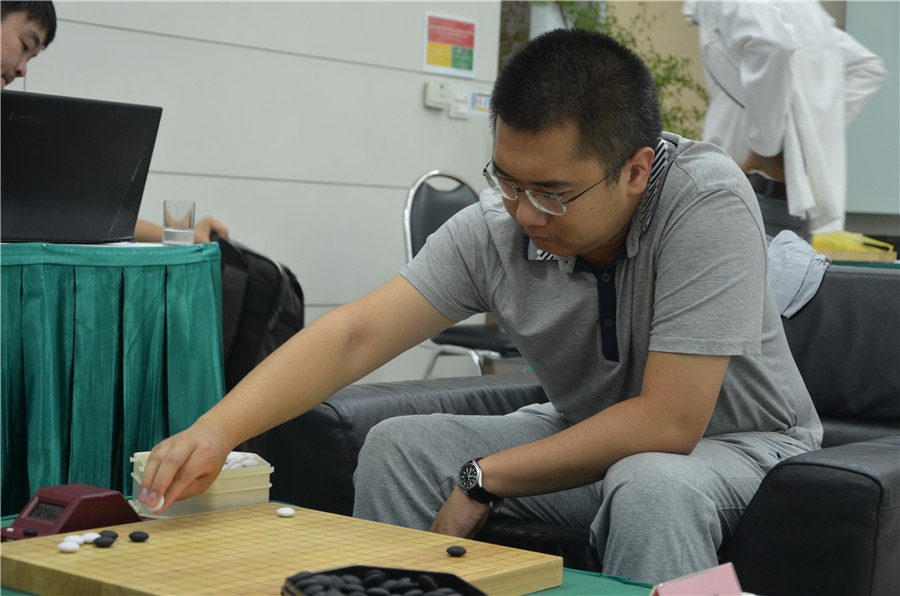 倡棋杯半决赛决胜局落子 江维杰大战陈耀烨