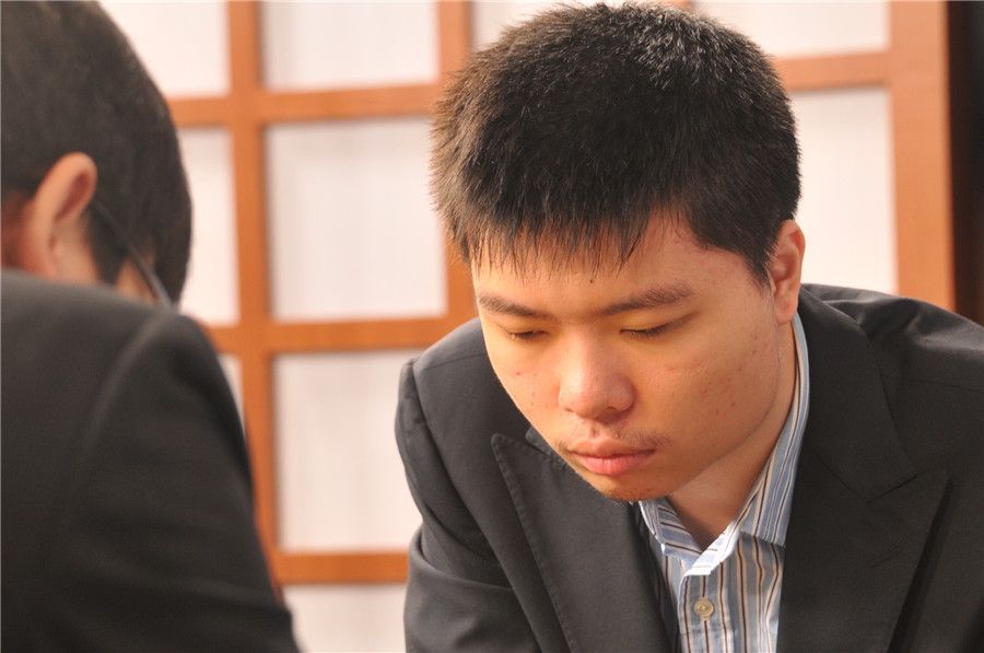 龙星战决赛第2局演播室开战 柯洁李钦诚针锋相对