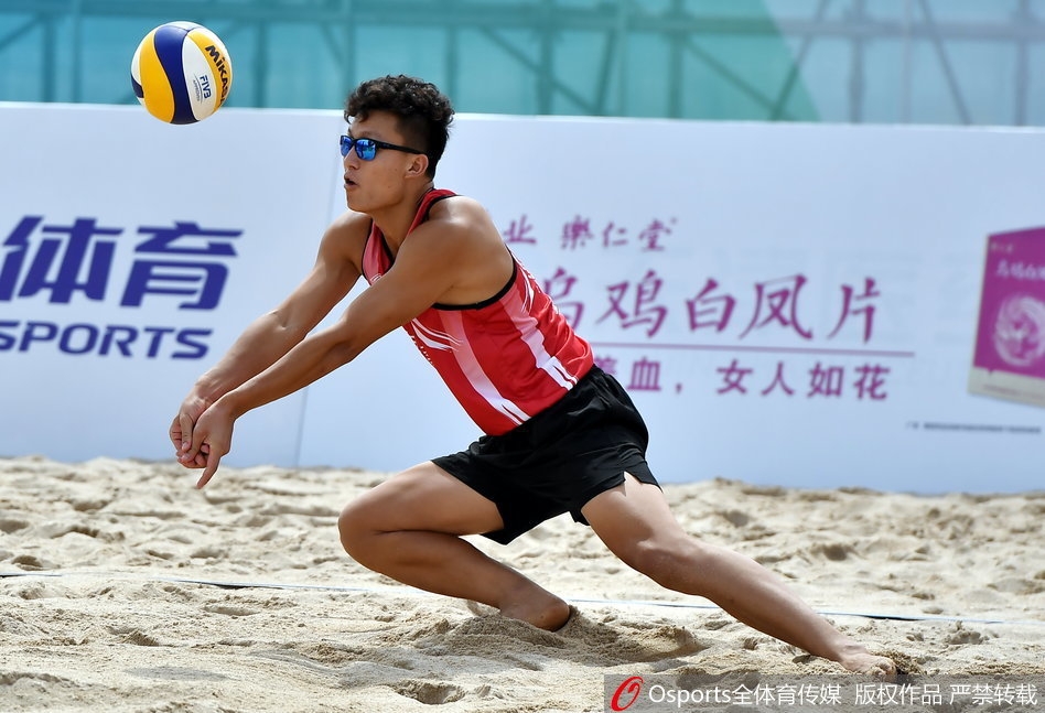 全运会男子沙排赛场直击 天津海南碰撞