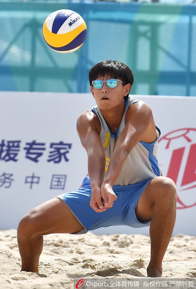 全运会男子沙排赛场直击 天津海南碰撞